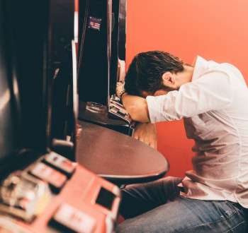 Игромания в Климовске